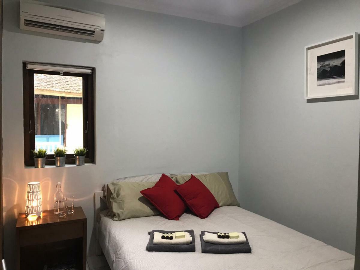 Kathy'S Place كاريمونجاوا المظهر الخارجي الصورة