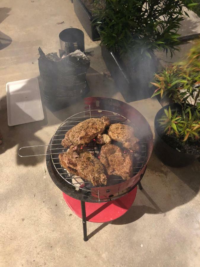 Kathy'S Place كاريمونجاوا المظهر الخارجي الصورة
